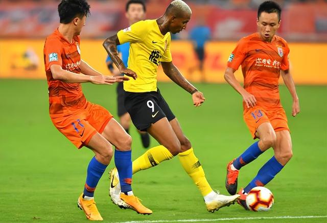 包含鲁能客场失利球队需调整备战下一场比赛的词条