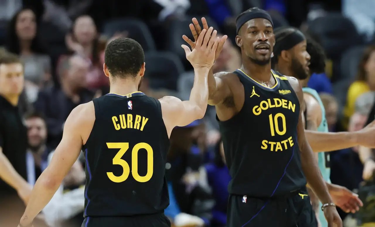 巴特勒在巴塞罗那比赛中突破纪录,连败引发热议! 巴特勒在巴塞罗那比赛中突破纪录,连败引发热议!