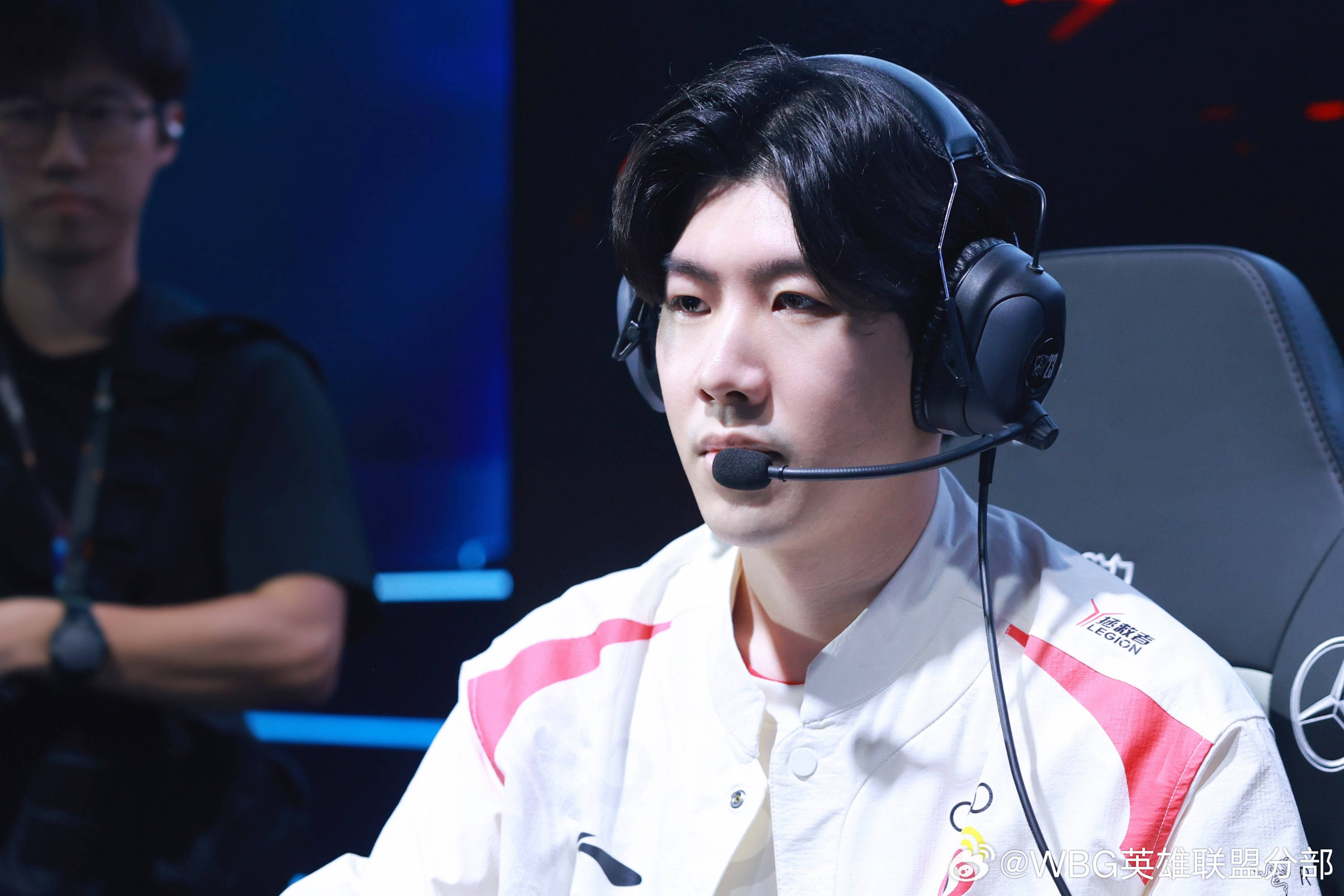 TheShy在利物浦比赛中战术调整,逆转引发热议! TheShy在利物浦比赛中战术调整,逆转引发热议!